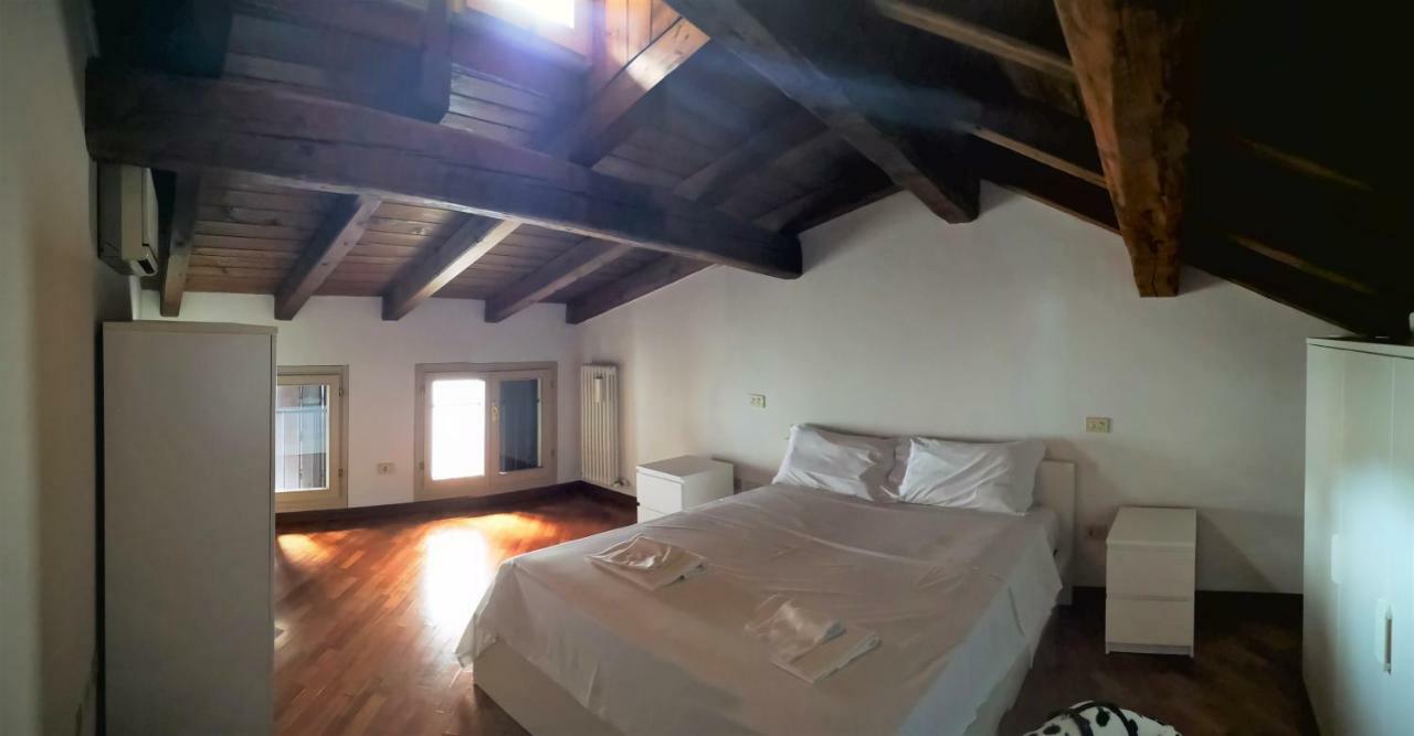 Farolfi Apartments Pepoli Bolonia Exterior foto